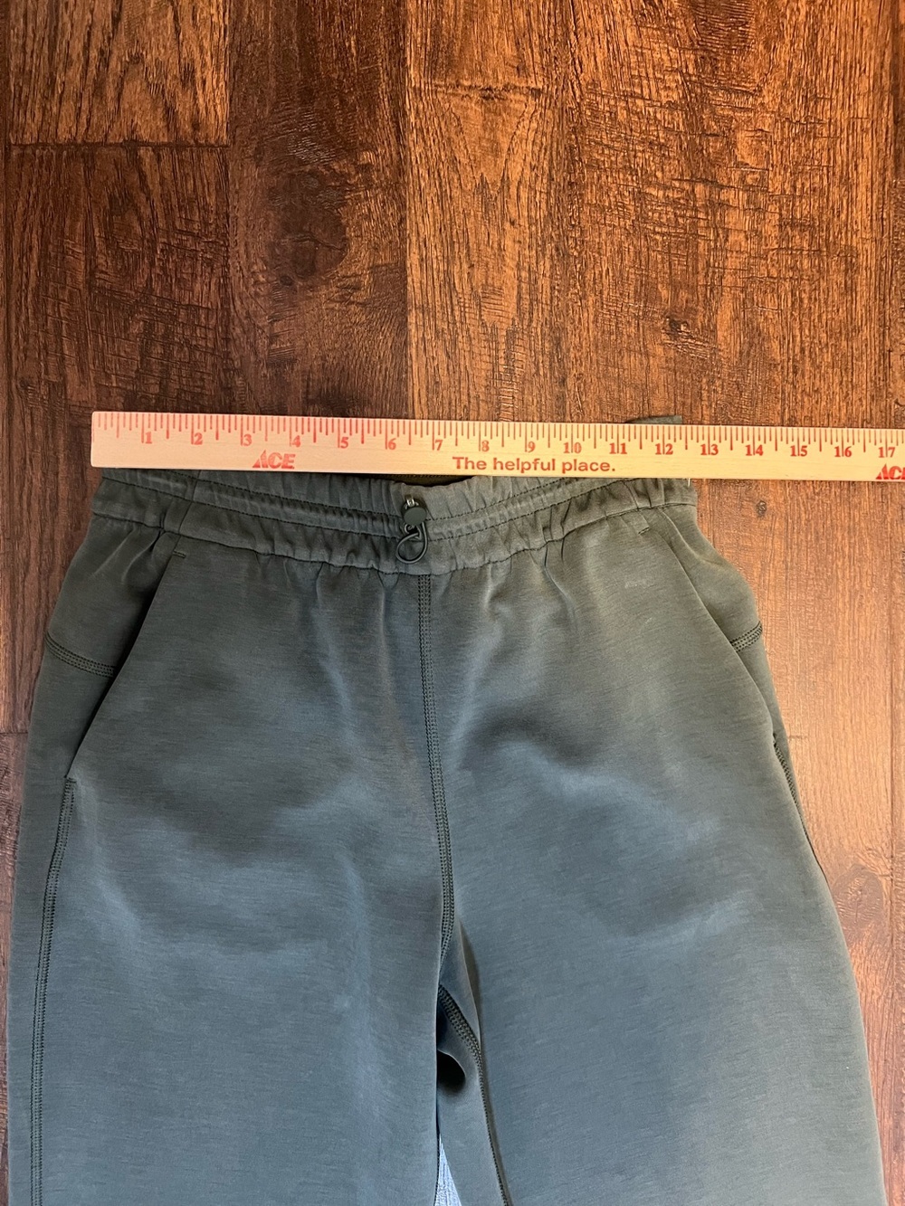 lululemon athletica Softstreme High-Rise Straight Green Cropped Pants Size 4 - Picture 14 of 16